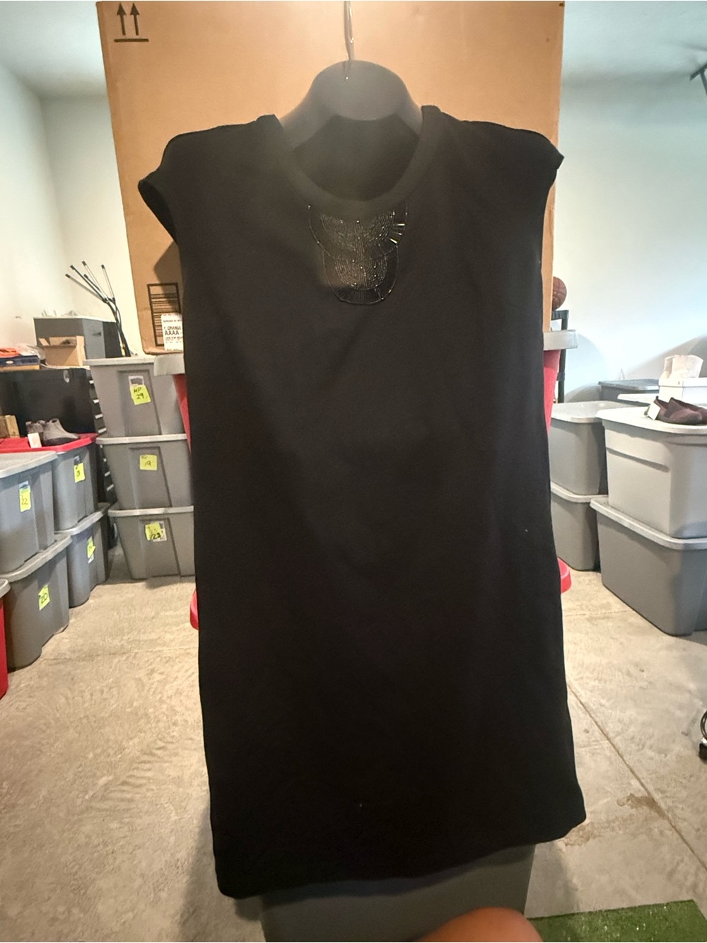 Classic Black Sleeveless Shift Dress 95